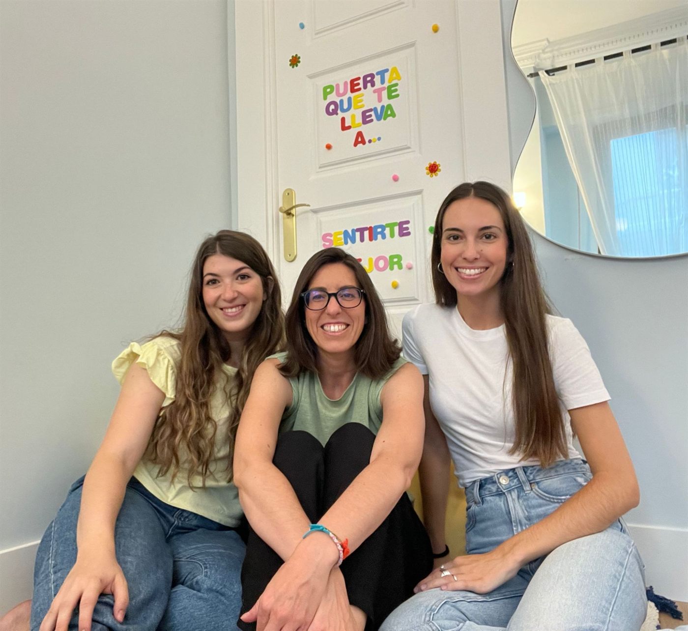 Carmen Marco Llana, María Cantero López e Irene Salas Navalón, el equipo de psicólogas de aprenderT en Chamberí, Madrid